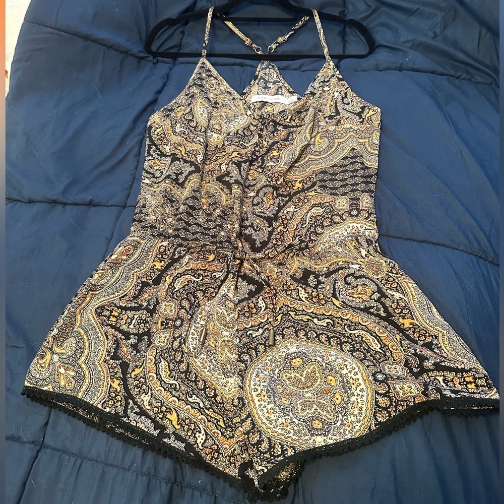 Bishop + Young Paisley Patterned Romper size small
